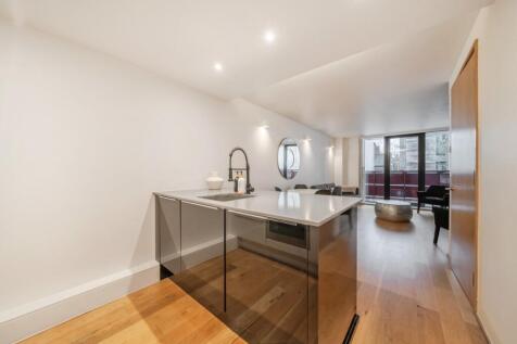 1386249-15-692d80...