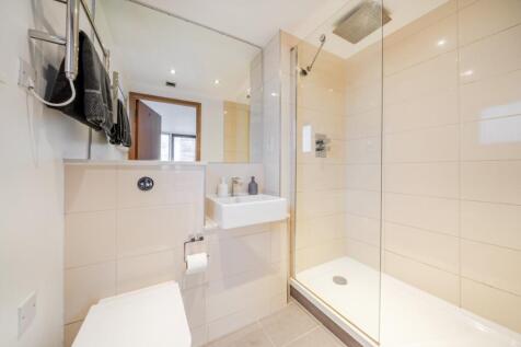 1386249-6-692d7cd...