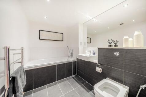 1386249-9-692d7d5...