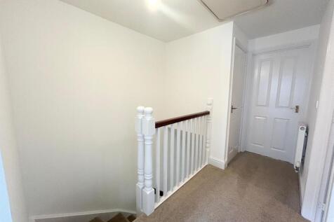 9 fyg hallway.jpg