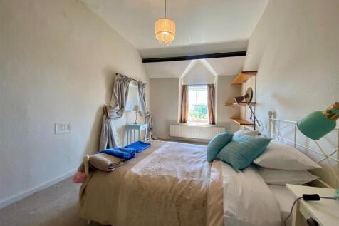 cae pentre bed 4.jpg