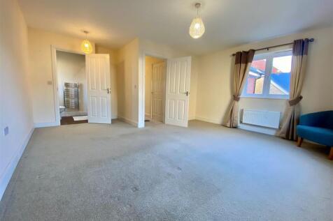 5 master suite.jpg
