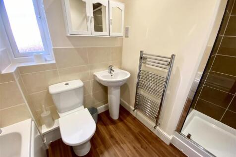 5 bath 2.jpg