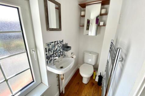 melin ensuite 2.jpg