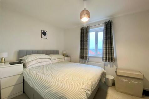 46 llys bed 2.2.jpg