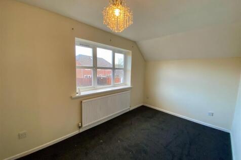 9 bed front.jpg