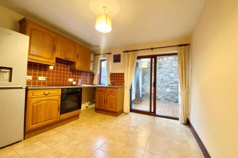 1 the courtyard kitchen.jpg