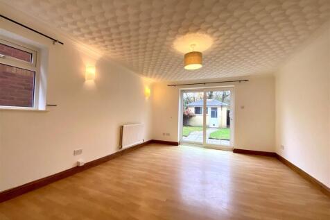 18 clos lounge 2.jpg