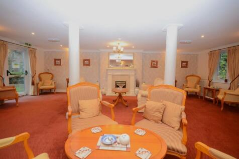 Communal Lounge 
