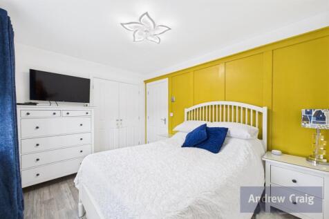 Rear Bedroom