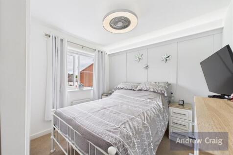 Rear Bedroom