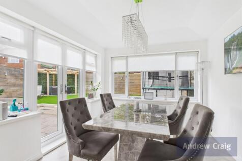 Extension/Dining Roo