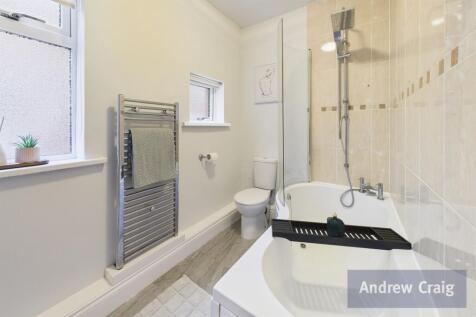 Ground Floor Bathroo