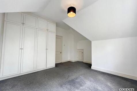 Bedroom 2 (14).jpg