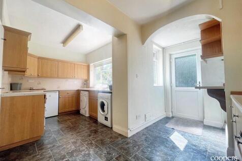 Kitchen 2 (9).jpg