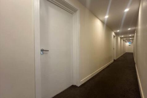 Hallway.jpg