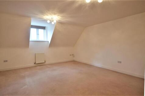 8 Gladstone Court NEW 1.jpg