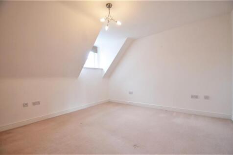 8 Gladstone Court NEW 2.jpg