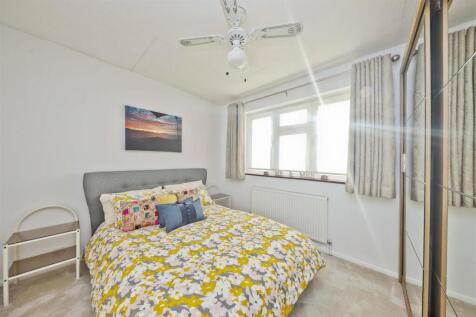 5 Harwell Close (19) copy.jpg