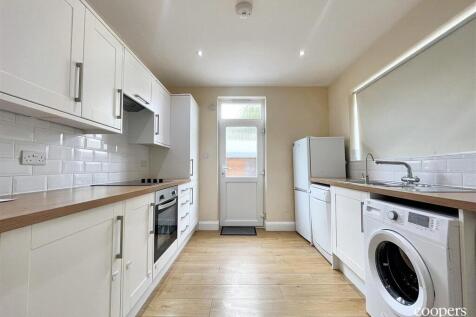 Kitchen (23).jpg