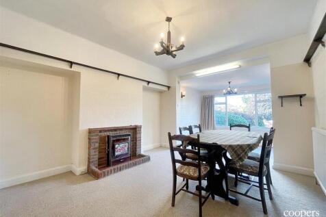 Dining Room.jpg