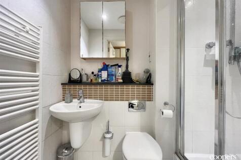 En Suite (9).jpg