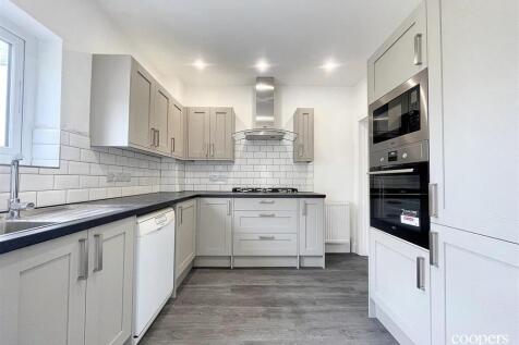 Kitchen 3 (9).jpg