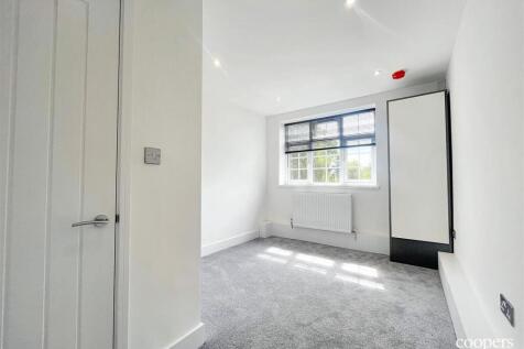 Bedroom New 2 (1).jpg