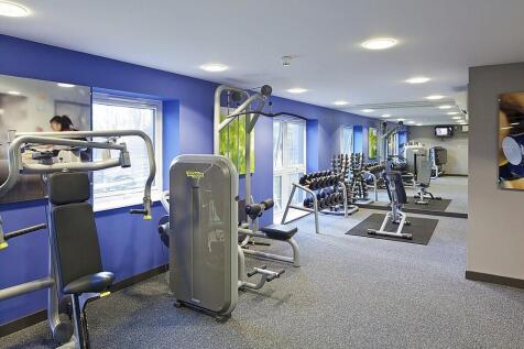 HENRY COURT  GYM