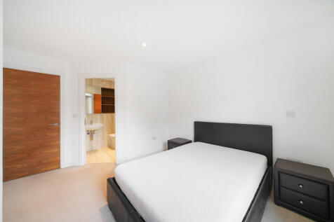 17 HENRY COURT 1