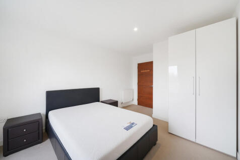 17 HENRY COURT 7