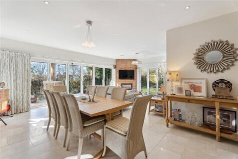 Dining/Family Room