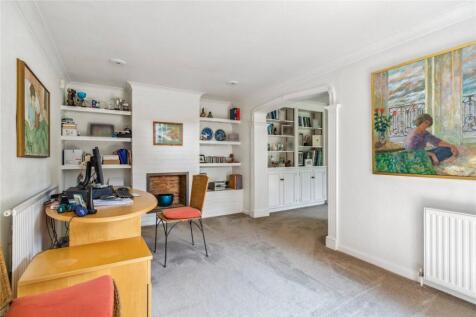 T.V. / Play Room