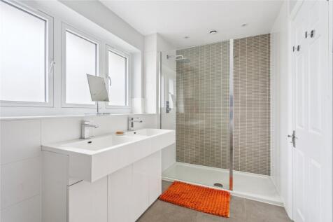 En Suite Shower