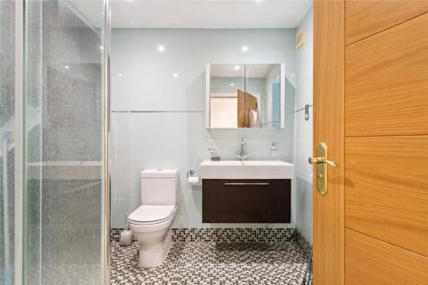 En Suite Shower Room