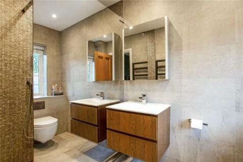 Bed 2 Ensuite