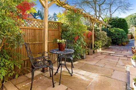 Al Fresco Dining