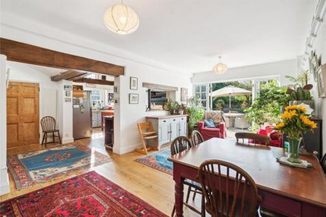 Breakfast Room