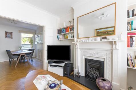 Sitting/Dining Room