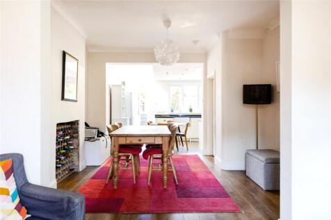 Dining/Kitchen
