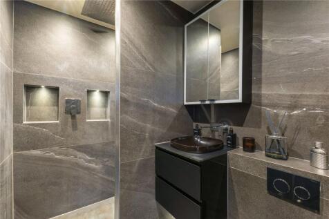 Bedroom Two En Suite