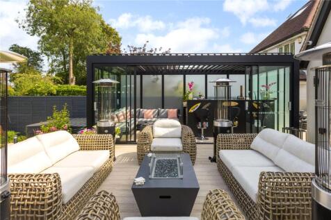 Outdoor Kitchen