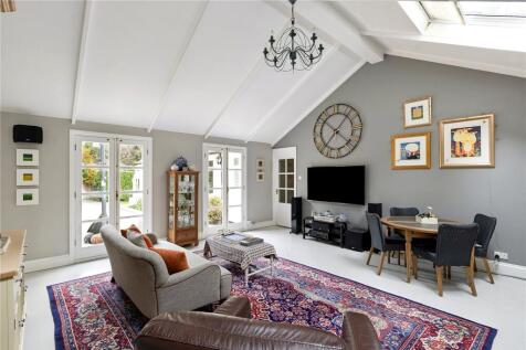 Recep/Playroom