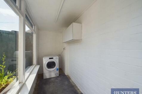 CAM01984G0-PR0049-STILL014.jpg