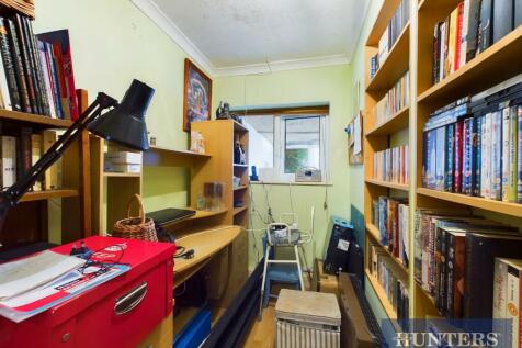 CAM03636G0-PR0011-STILL017.jpg