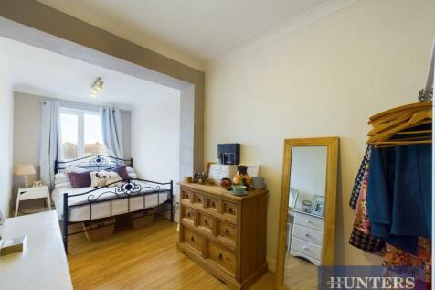 CAM03636G0-PR0011-STILL003.jpg