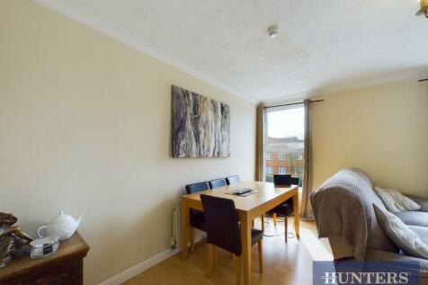 CAM03696G0-PR0046-STILL013.jpg