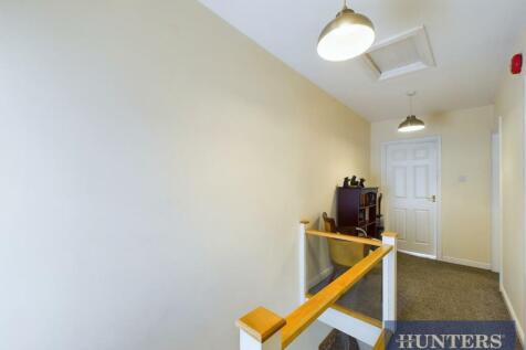 CAM03696G0-PR0046-STILL006.jpg