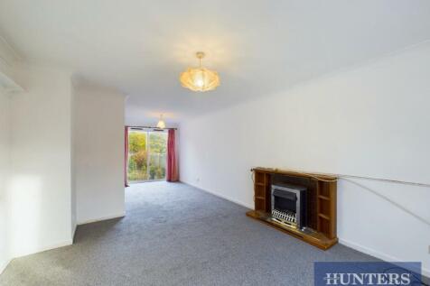 CAM03696G0-PR0340-STILL012.jpg