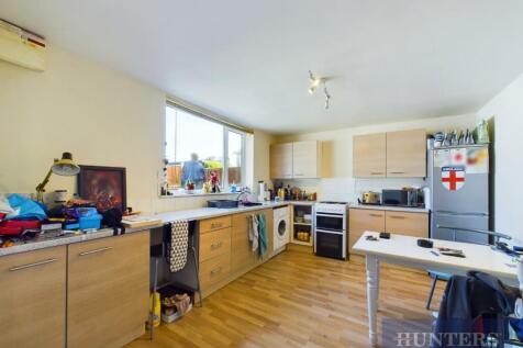 CAM03696G0-PR0165-STILL014.jpg